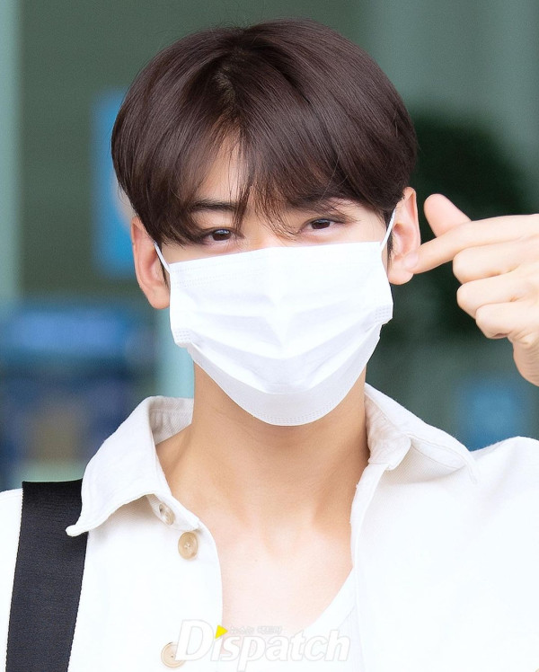 5 Potret Cha Eun Woo ke Indonesia, Siap Sapa Penggemar di Tennis Indoor Senayan
