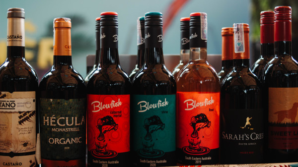 Bazaar Summer Breeze Wine Festival, Asyiknya Mencicipi Manisnya Wine Pilihan Dunia