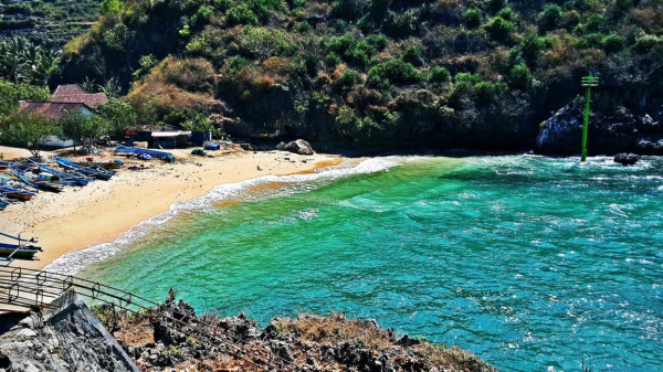 6 Pantai Cantik di Gunungkidul yang Cocok Jadi Tempat Liburan Akhir Pekan