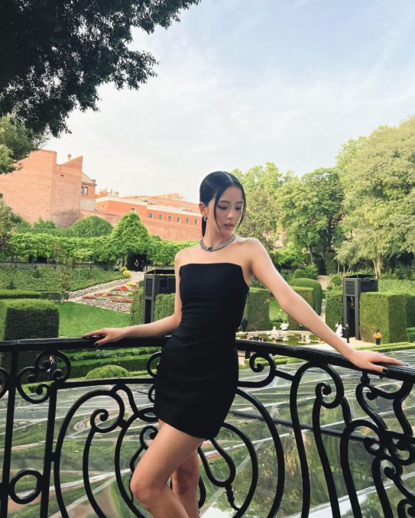Jisoo BLACKPINK Dinobatkan Jadi Wanita Tercantik di Dunia 2022, Kalahkan Lisa