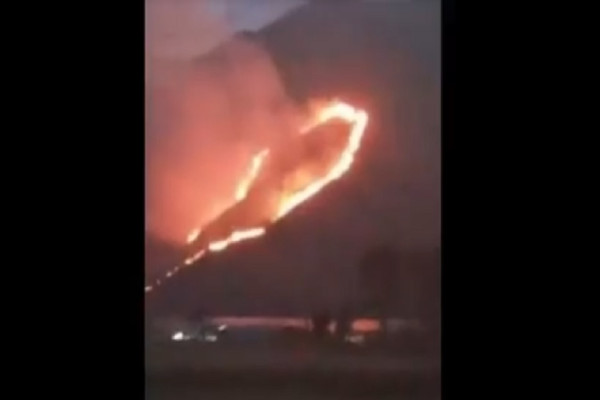 Hutan di Kawasan Danau Toba Terbakar Hebat, 1 Petani Tewas