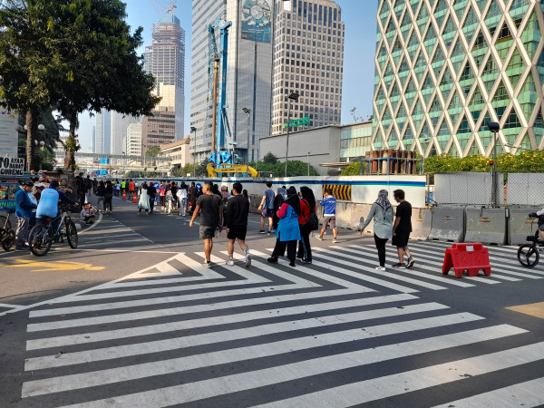 Kasus Covid-19 Melonjak, Pengunjung Car Free Day Bundaran HI-Thamrin Tetap Ramai