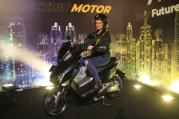 Ini Motor-motor Listrik Mirip Yamaha NMax yang Bisa Bikin Tertarik