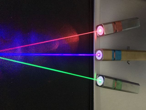Ilmuwan China Berhasil Buat Laser yang Sangat Kuat hingga Bisa Bikin Tulisan di Udara