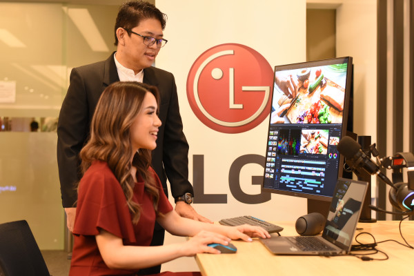 LG Melebur 2 Layar Vertikal lewat LG DualUp Monitor, Harganya?