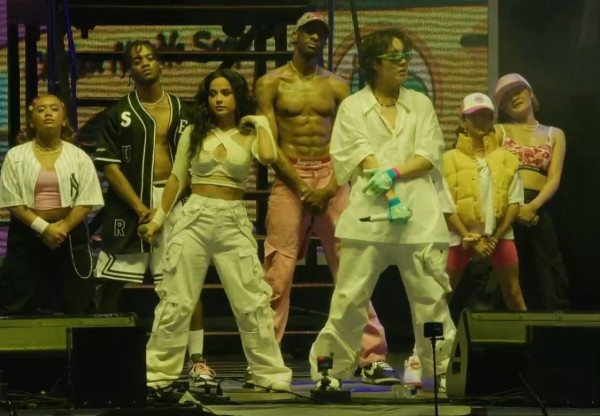8 Hal yang Terjadi dalam Konser J-Hope BTS di Lollapalooza 2022