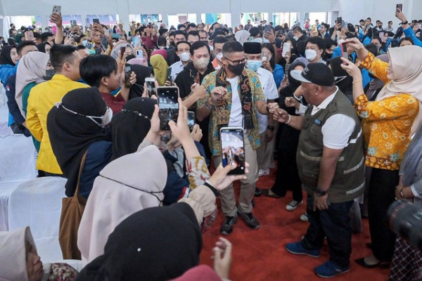 Lewat Digitalisasi, Sandiaga Dorong Mahasiswa Manfaatkan Peluang Jadi Wirausaha