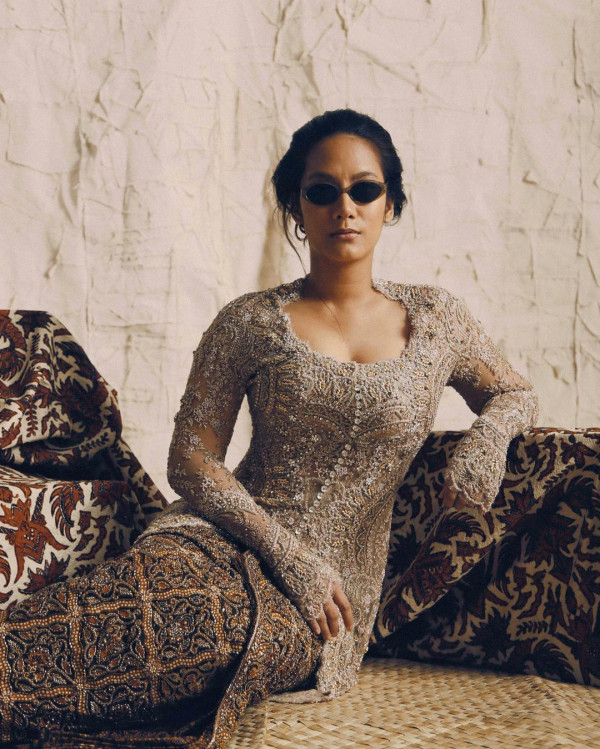 7 Artis Indonesia Senang Berkebaya, Cantik dan Anggun