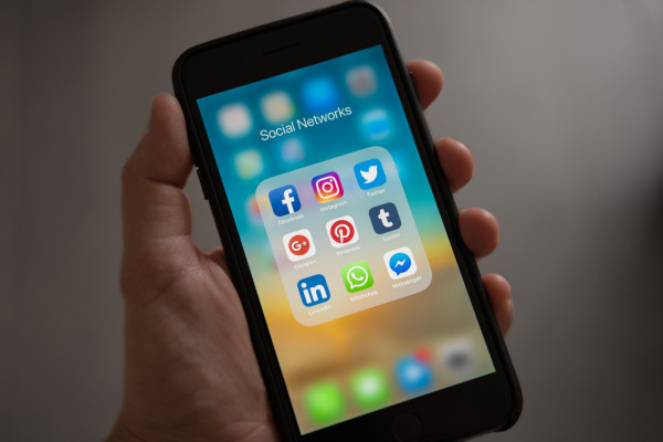 Tips Menjaga Jejak Pribadi Tetap Aman di Internet