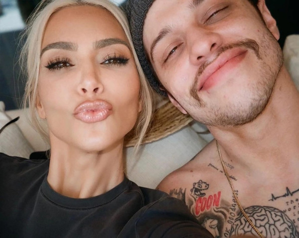 Kim Kardashian dan Pete Davidson Putus usai 9 Bulan Pacaran
