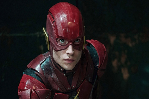 10 Film Superhero DC yang Batal Dibuat dan Dirilis