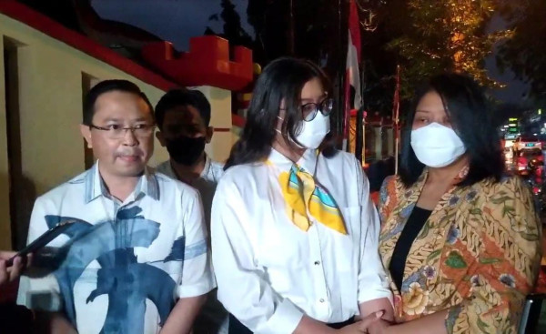 Penampakan Perdana Istri Ferdy Sambo Setelah Sebulan Penembakan Brigadir J
