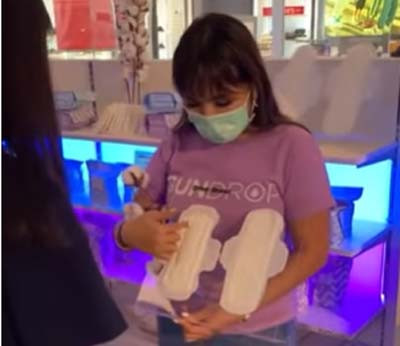 Hotman Paris Hutapea Bagikan Momen sang Anak Jualan Pembalut di Mall, Tuai Pujian Netizen