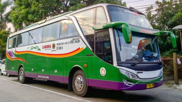 Armada Bus Legendaris Lintas Jawa Sumatera dengan Trek Terpanjang