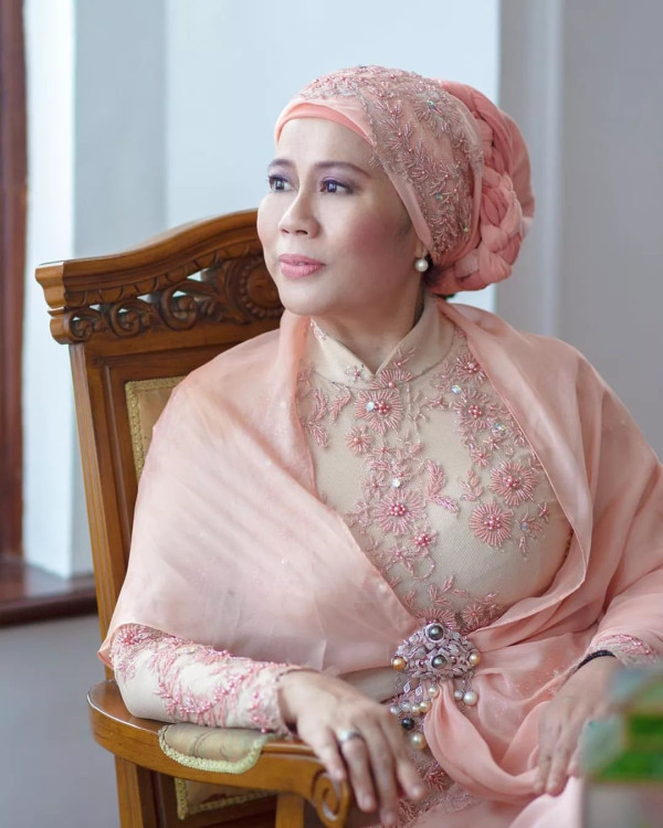 10 Artis Indonesia Keturunan Pahlawan, Nomor 5 Cicit H.O.S. Tjokroaminoto