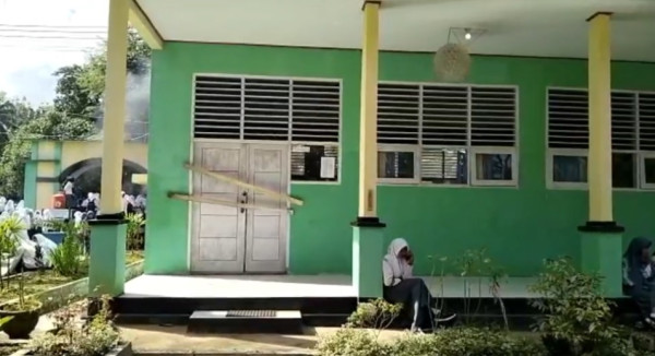 Tolak Kepala Sekolah, Siswa SMAN 1 Kontunaga Mogok Belajar dan Segel Ruang Kelas