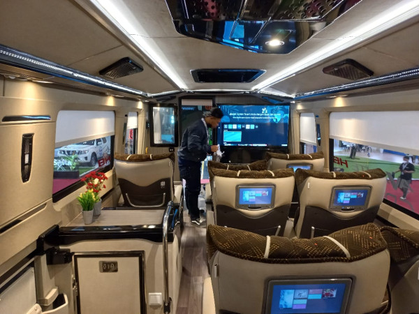 Kupas Tuntas Bus Bangsawan Avante H8 Grand Seigneur Milik Karoseri Tentrem di GIIAS 2022