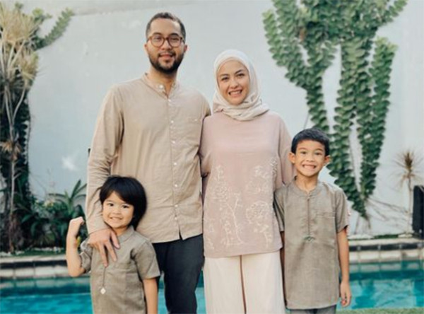 4 Selebriti Ini Menikah dengan Pengusaha dan Pensiun Jadi Artis