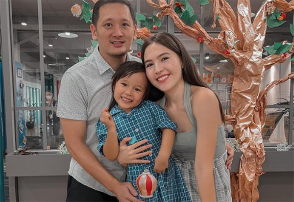 4 Selebriti Ini Menikah dengan Pengusaha dan Pensiun Jadi Artis