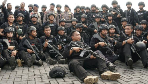 Profil Briptu Christeel Racheltania, Polwan Cantik Penembak Jitu Korps Brimob