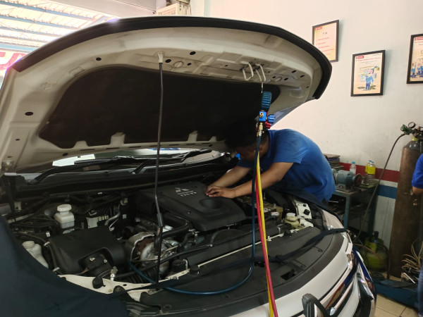 Jangan Dibiarkan, Cegah Kerusakan Sistem AC Mobil dengan Perawatan Berkala