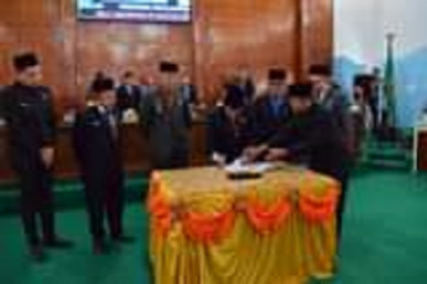 DPRD RL Gelar Rapat Paripurna Rekomendasi LKPJ Bupati Tahun 2021
