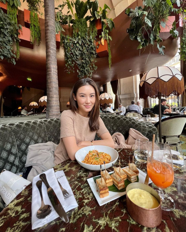 Profil Karen Vendela yang Batal Menikah dengan Boy William