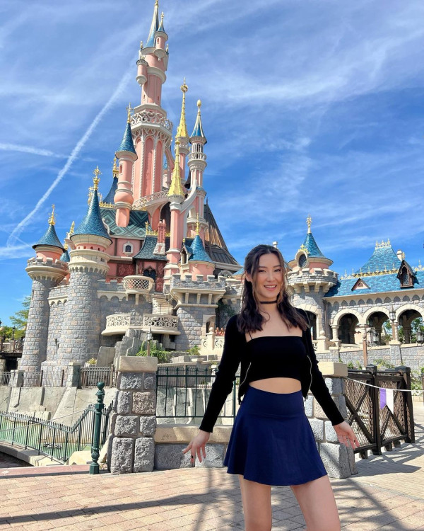 Profil Karen Vendela yang Batal Menikah dengan Boy William