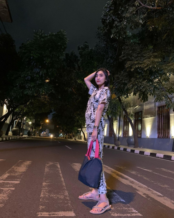 Banyak yang Belum Tahu, Ini 7 Foto Cantik Istri Pesulap Merah, Tika Mega Lestari