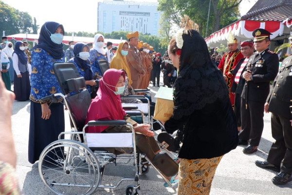 HUT ke-77 RI, Pemkab Bojonegoro Selenggarakan Upacara Pengibaran Bendera