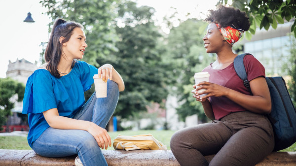 5 Alasan Orang Introvert yang Socially Awkward adalah Teman Terbaikmu