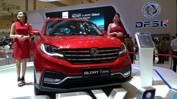 Auto Ganteng, Ini Daftar Mobil dengan Sunroof di Bawah Rp500 Juta