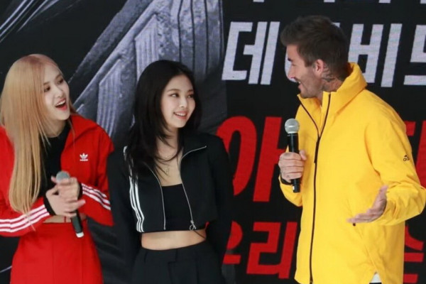 Jennie Blackpink Pakai Jersey Setan Merah, Momen Bersama David Beckham Kembali Diungkap