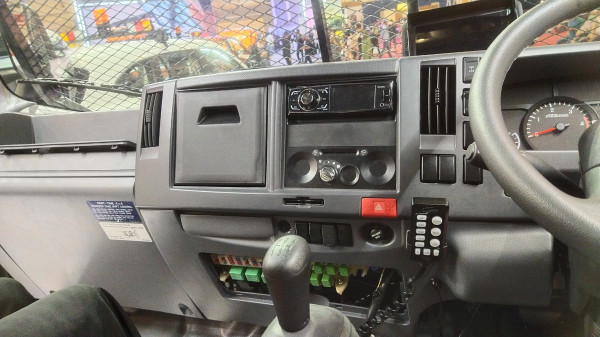 Truk Brimob Nampang di GIIAS 2022, Ada Strobo dan Tralis Kawat