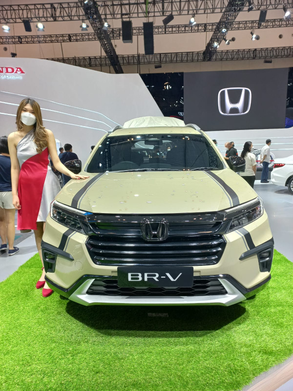 Ini 6 Mobil di GIIAS 2022 yang Berani Tampil Norak dan Atraktif