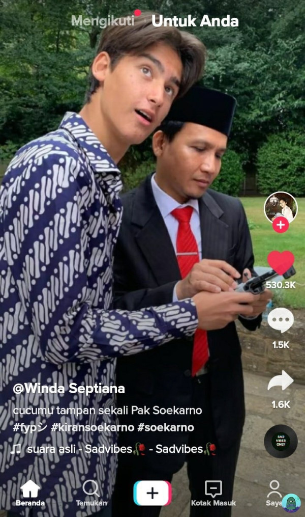 Viral! Frederik Kiran Cucu Presiden Soekarno, Gantengnya Bikin Klepek-klepek
