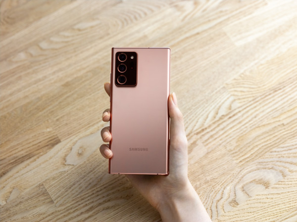 Rekomendasi Smartphone untuk Desain Grafis, Mana Pilihan Anda?