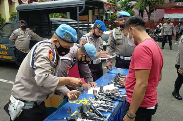 12 Jenis Seragam Polisi di Indonesia, Nomor 4 Paling Populer