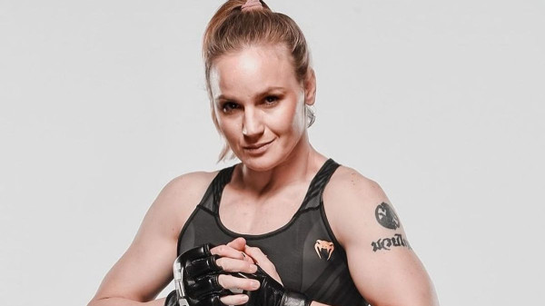 5 Petarung MMA Tercantik, Nomor 3 Lesbian yang Menghebohkan
