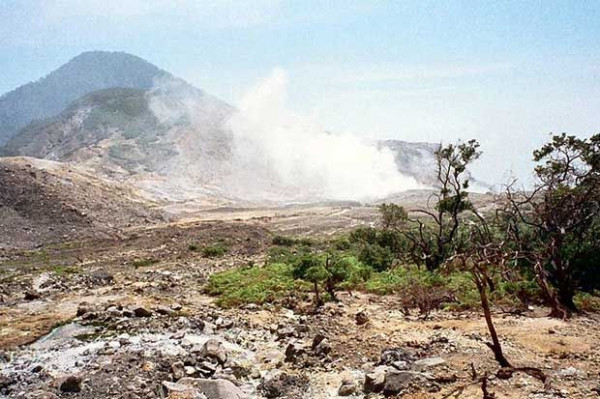 4 Rekomendasi Wisata Alam di Garut, Cocok Untuk Liburan Keluarga