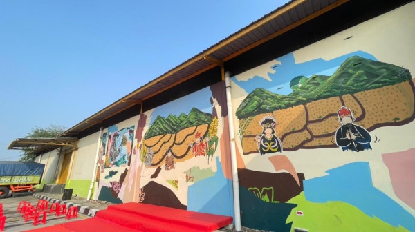 Keren! Mural Gemah Ripah Loh Jinawi Percantik Pasar Induk Beras Cipinang