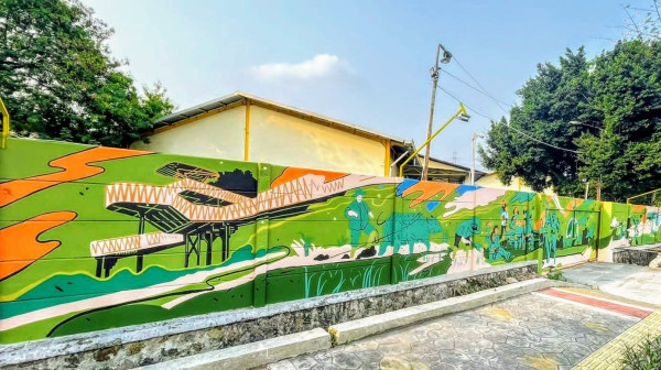 Keren! Mural Gemah Ripah Loh Jinawi Percantik Pasar Induk Beras Cipinang