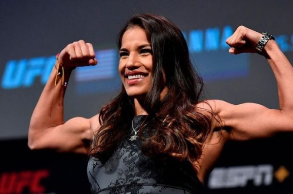 5 Petarung MMA Tercantik, Nomor 3 Lesbian yang Menghebohkan