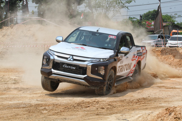 Digeber di Reli Asia, Ini yang Jadi Andalan Mitsubishi Triton versi Pabrikan