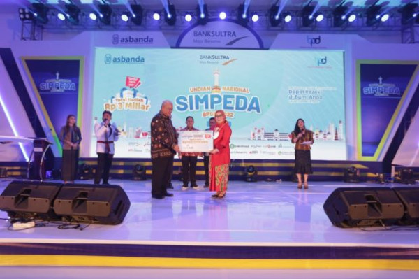 Digelar di Kendari, Nasabah bank bjb Berhasil Menangkan Undian Nasional Simpeda