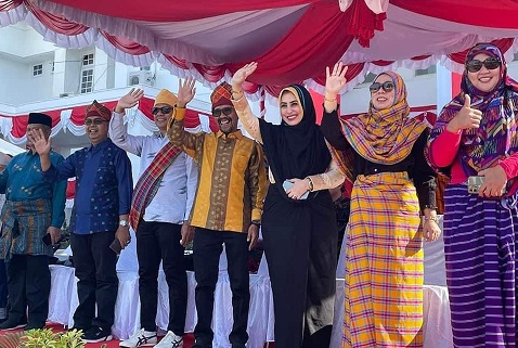 Pemko Bima bersama Dekranasda Sukses Gelar Festival Rimpu