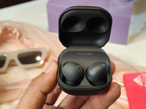Harga Rp2,8 Juta, Ini 7 Fitur Unggulan di Samsung Galaxy Buds2 Pro