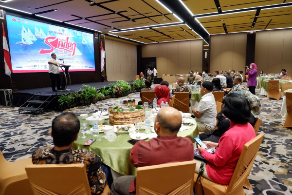 Festival Sandeq 2022 Siap Arungi Selat Makassar Menuju IKN