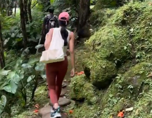 Momen Liburan Maudy Ayunda dan Jesse Choi di Ubud Bali, Santai di Daybed hingga Jelajahi Hutan