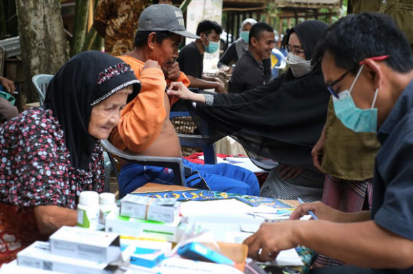 Jemput Bola Layanan Kesehatan di Pelosok Desa